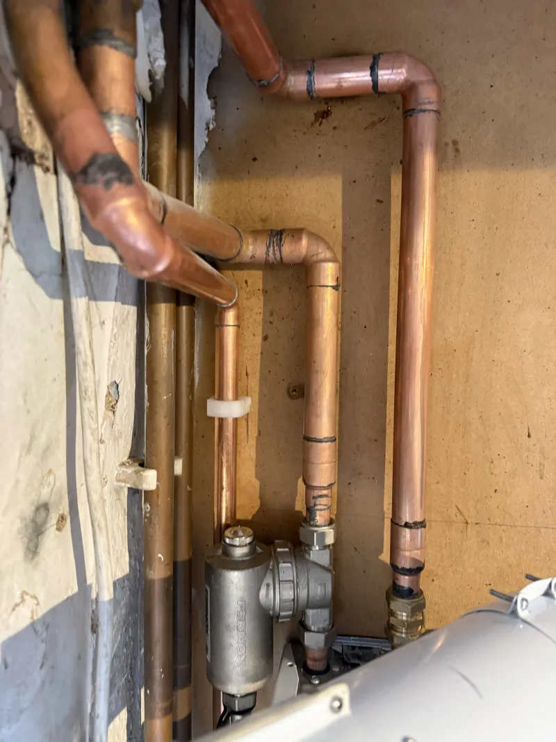 Fernox TF1 magnetic system filter installed near Holborn WC1N — Pristine Gas Ltd